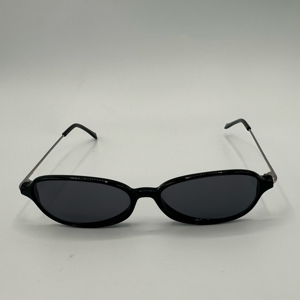 Vintage Vera Wang mini sunglasses